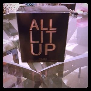 Victoria Secret Tease Candle